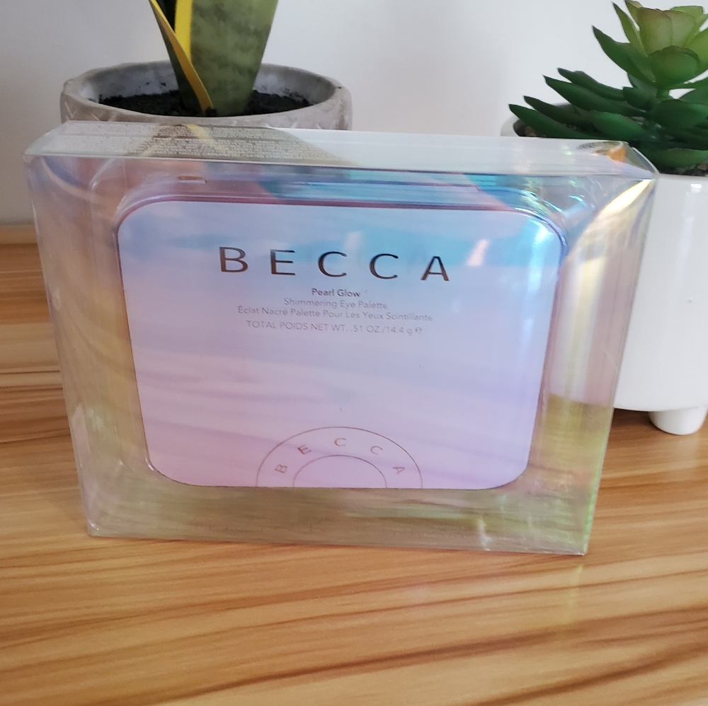 BECCA Pearl Glow shimmering eye palette
